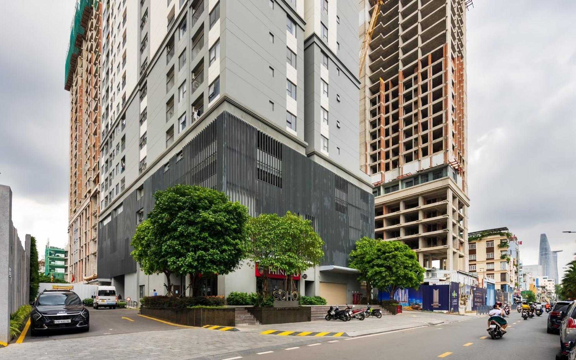 Soho Central Residence - City View - District 1 Хошимин Экстерьер фото